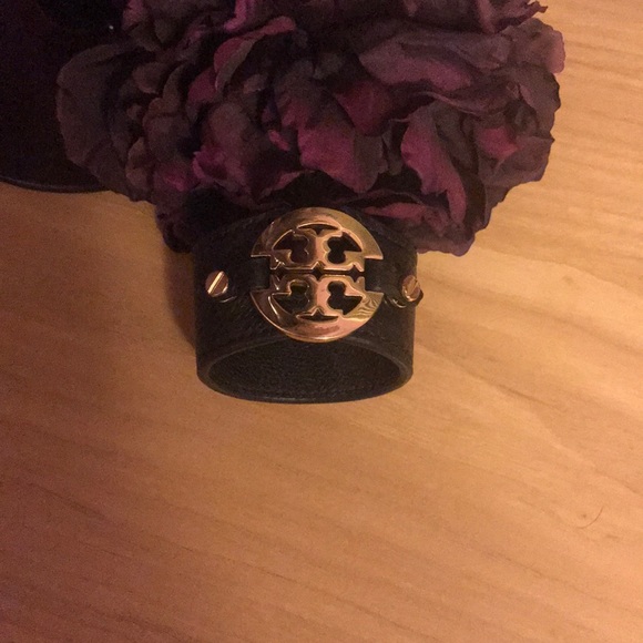 Tory Burch Jewelry - ❗️(50%off)❗️Tory Burch cuff